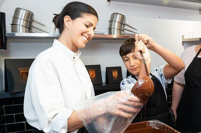 Private Family Chocolate Making Class in Paris - Location, timing, and planning details