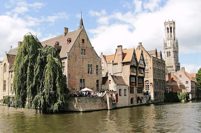 Private sightseeing tour to Bruges and chocolate from Amsterdam - Chocolate at La Belgique Gourmande
