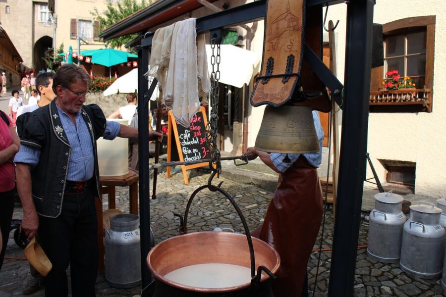 Private Swiss Cheese & Chocolate Tasting Trip in Gruyeres - Chocolate at Maison Cailler