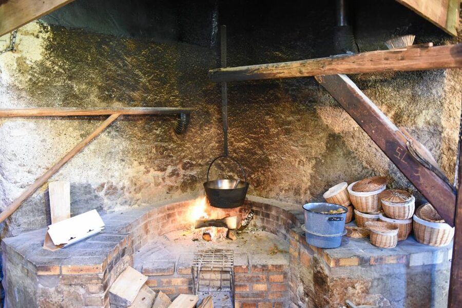 Private Swiss Cheese & Chocolate Tasting Trip in Gruyeres - Lunch Away From the Main Tourist Route