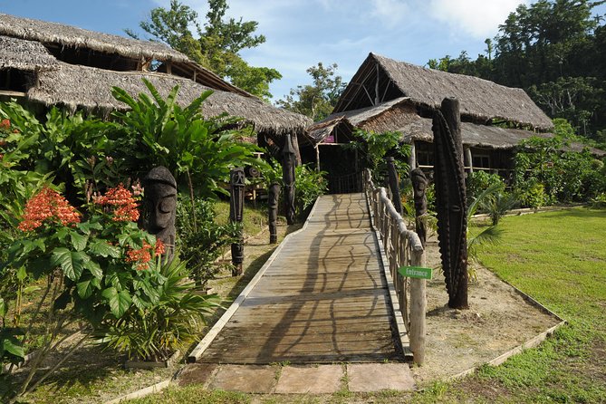 Private Tour to Aelan Chocolate Factory in Port Vila - The Saturday morning warning