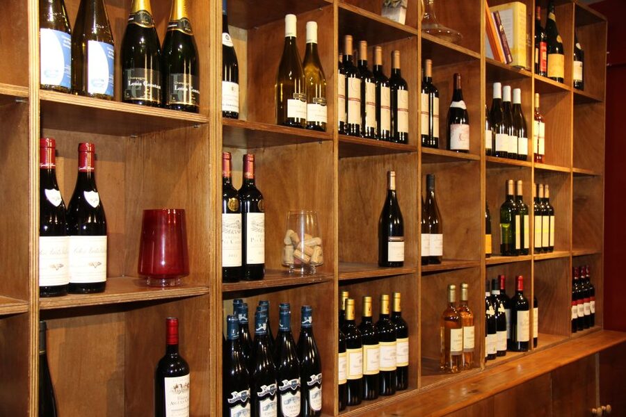 Private Wine and Chocolate Tasting Experience - Two chocolates, several possible pairings