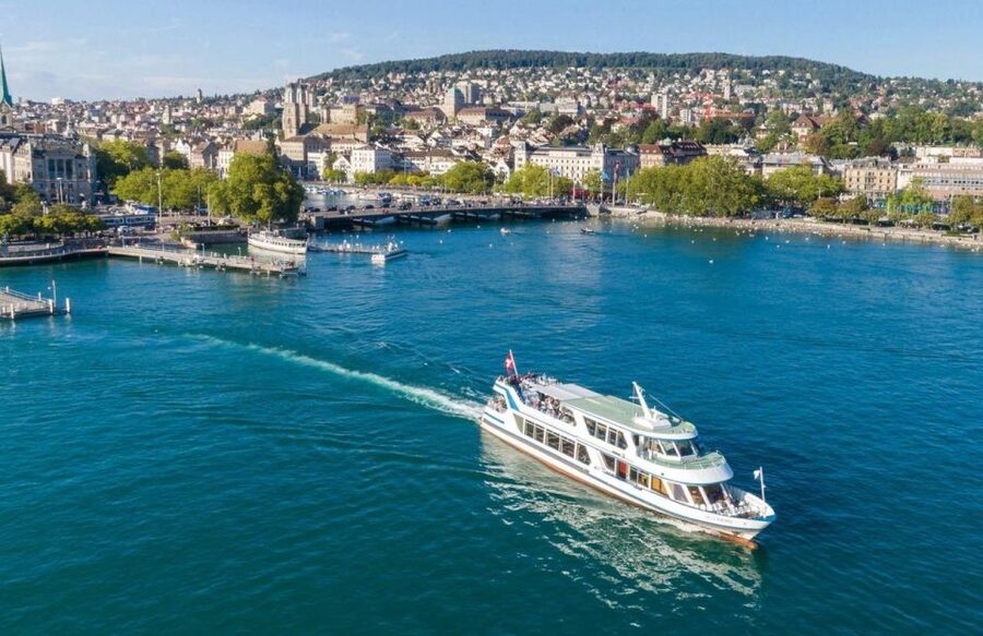 Private Zurich City Tour with Cruise and Lindt Chocolate - Hotel pickup in a private luxury car