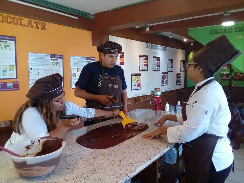 Puerto Vallarta: 2-Hour Chocolate Truffles Workshop - Making six filled chocolates with ganache