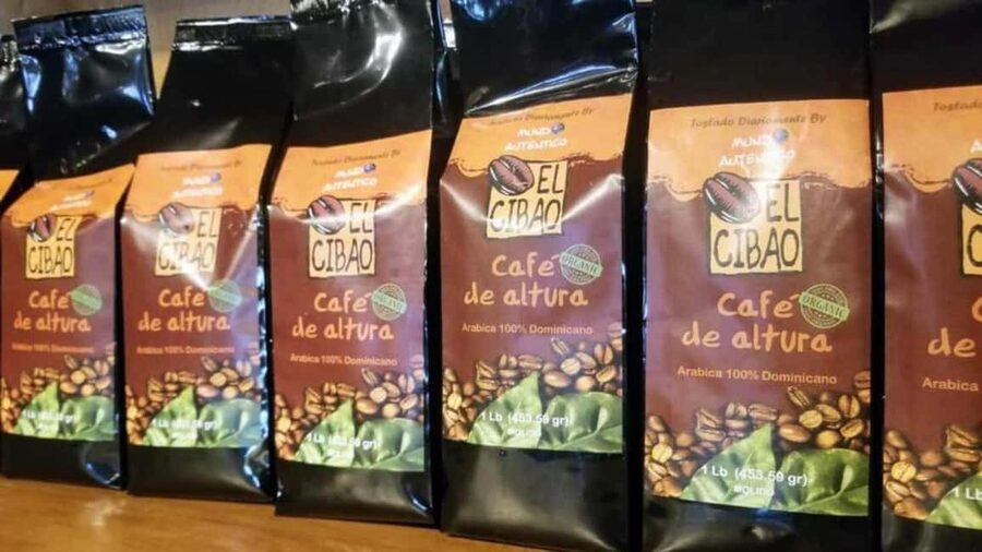 Punta Cana: Don Lucas Cigar, Chocolate, & Rum Tour - Dominican coffee from bean to cup