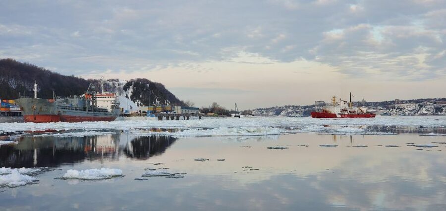 Quebec City: Ice Canoeing with Hot Chocolate & Sauna - The 30-minute briefing and equipment check