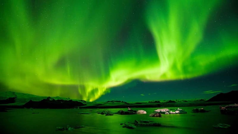 Reykjavik: Northern Lights Adventure Tour with Hot Chocolate - The essentials at a glance