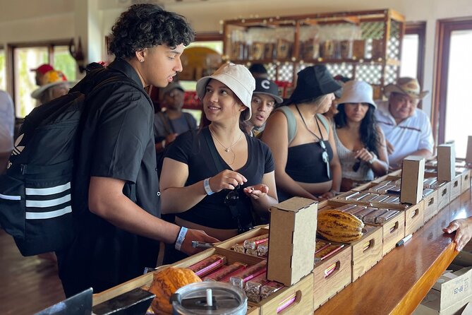 Roatán Island Tour: Sloth & Monkey Park, Rum, and Chocolate - Rum, rum cakes, and West Bay views