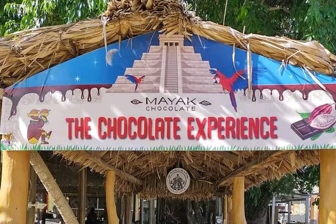 Roatan Sloths & Monkeys, Chocolate Factory plus Beach Break - Chocolate tasting at Roatán Chocolate Factory