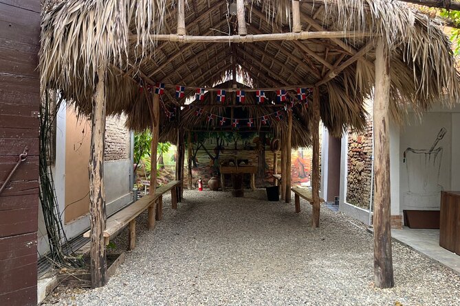 Sabor Dominicano: Rum, Chocolate and Culture Private Tour - Macorix House of Rum, 45 Minutes of Dominican Spirit