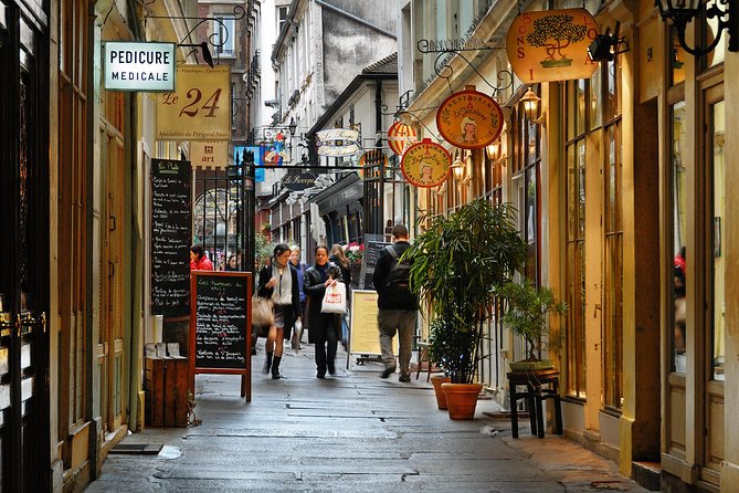 Saint-Germain The Original Chocolate Tasting Tour with Pastries and Macaron - Is $119.77 a fair price?
