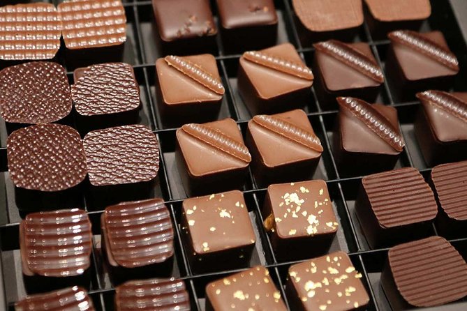 Saint-Germain The Original Chocolate Tasting Tour with Pastries and Macaron - Who should book this Saint-Germain food walk?
