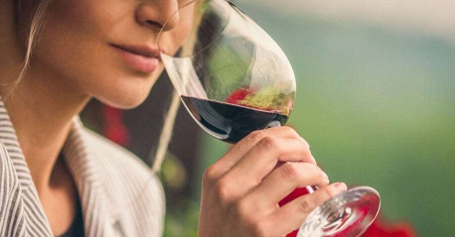 Santa Barbara: Wine, Chocolate and History Walking Tour - Why This Tour Works In Santa Barbara