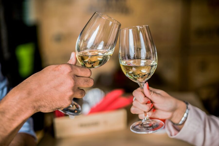 Santa Barbara: Wine, Chocolate and History Walking Tour - Possible Olive Oil And Vinegar Bonus