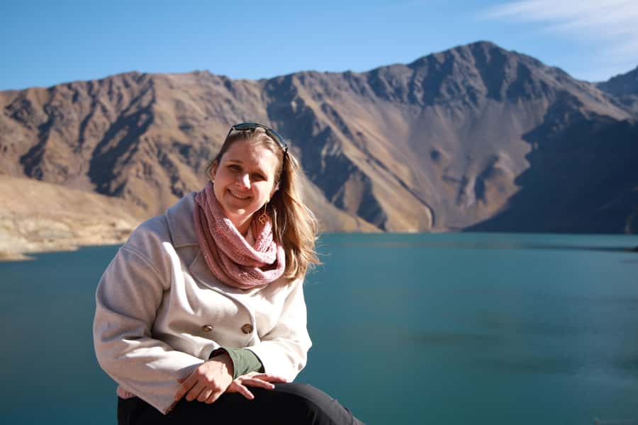 Santiago: Full day Embalse del Yeso, Casa de Chocolate, picnic & Hot Springs - Casa de Chocolate in San José de Maipo