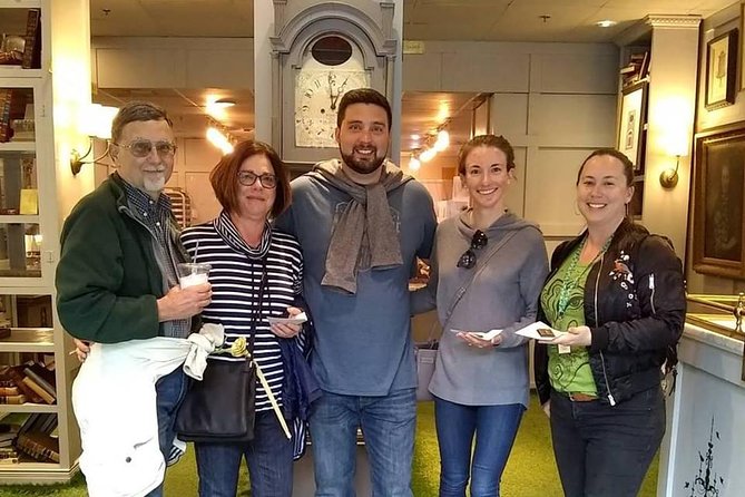 Savannah History plus Coffee and Chocolate Walking Tour - Ending at Chippewa Square and the Forrest Gump connection