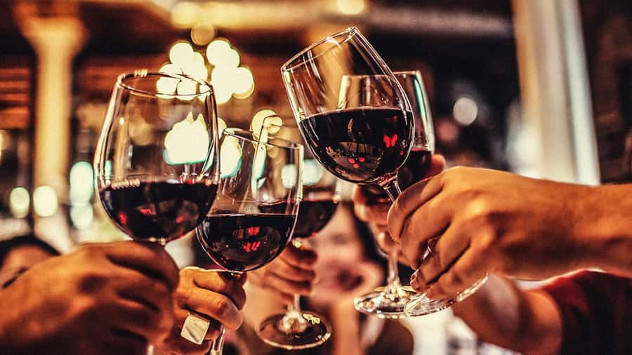 Seattle: Wine, Cheese and Chocolate Pairing Tour - A brief food stop at Pike Place Market