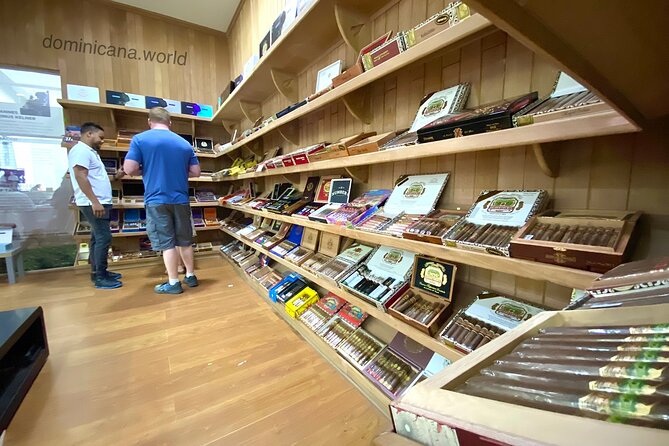 Shopping tour Punta Cana rum cigars coffee larimar chocolate souvenirs mamajuan - Pickup, Timing, and the Group Transfer Question