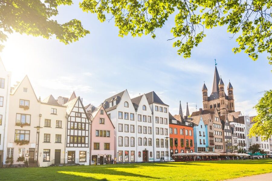 Skip-the-Line Chocolate Museum & Old Town Guided Tour - Choosing between 30 minutes and three hours