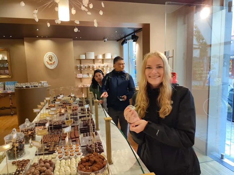 Thé best chocolate in Bruges! Private tour! - Key points at a glance