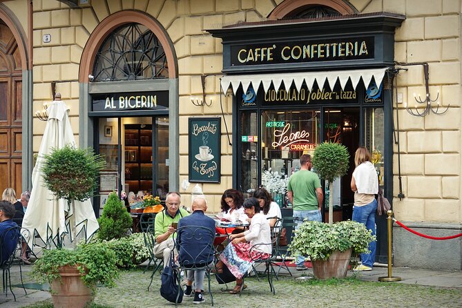 Turin Sweet & Chocolate Walking Food Tour by Do Eat Better - Pastries near Largo Vittorio Emanuele II
