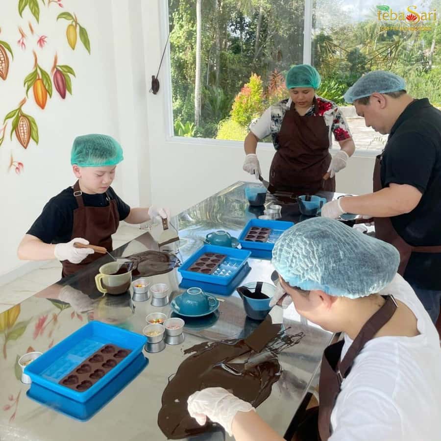 Ubud: Chocolate Workshop, Class & Tasting - A certificate and a small souvenir