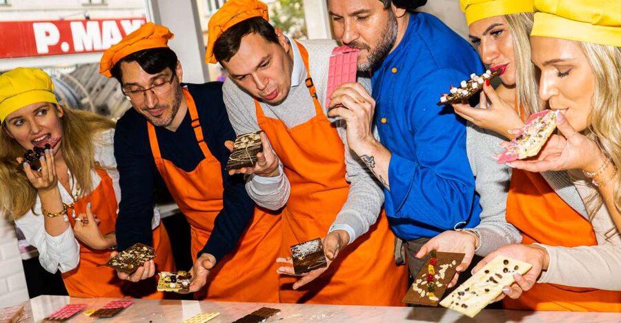 Vienna: Chocolate Workshop in Chocolate Museum w/ Tasting - Using the Tempering Machine Like a Chocolatier