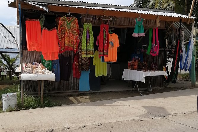 Wildlife adventure, Chocolate factory, city Tour & Beach Break - Guides, Vehicles, and the Human Side of the Day