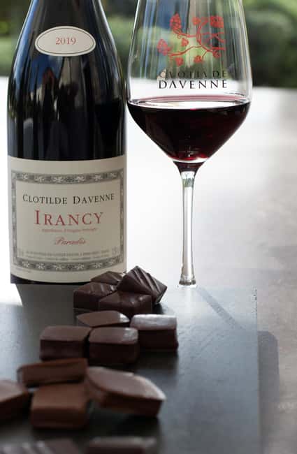 Wine and chocolat tasting at Chablis. - The first glasses: Chablis and Grand Auxerrois