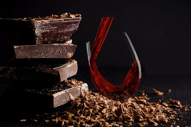Wine & Chocolate Tour and Tasting in Alba area - Beginning among the estate’s 11 hectares