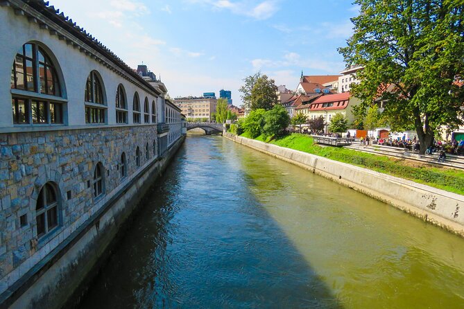 Zagreb: Lake Bled & Ljubljana Day Tour with Chocolate Gift - What is included, and what is not