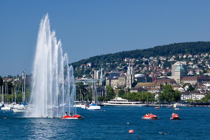 Zurich Sights: Cruise, Lindt Chocolate and optional FIFA Ticket - The 30-minute Lake Zurich cruise