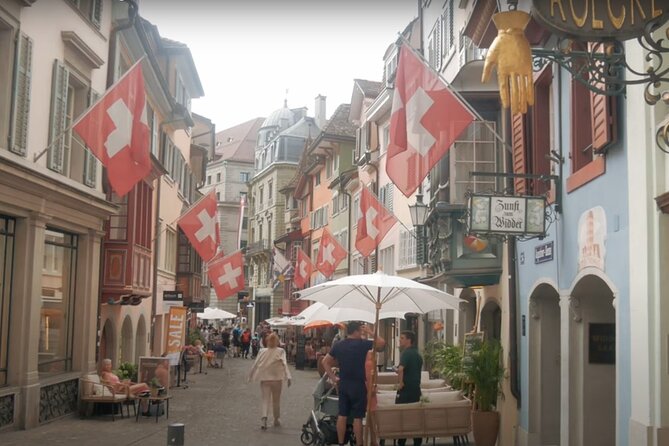 Zurich tour with Lake Zurich Cruise & Lindt Chocolate Experience - A 25-minute view from Lake Zurich