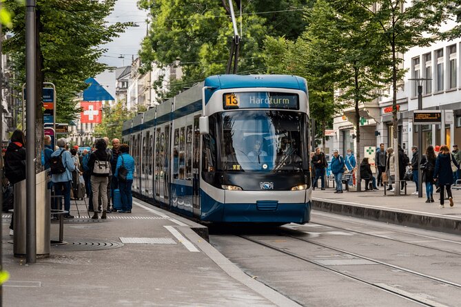 Zurich with Cruise and Lindt Home of Chocolate Private tour - Guides, communication, and the private format